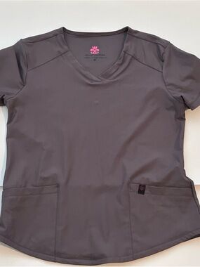 Natural Uniforms Women's V-Neck Scrub Top and Joggers in Gray